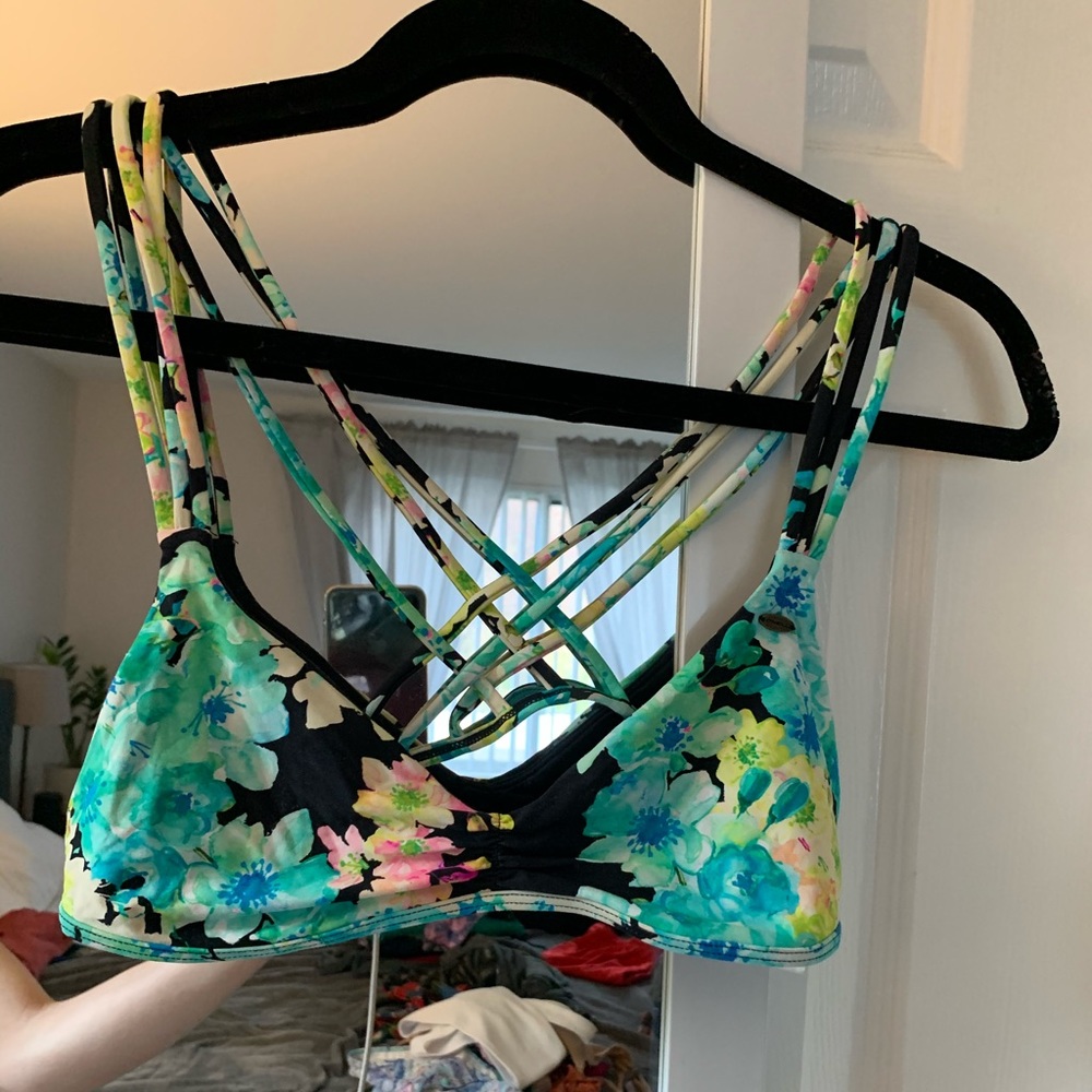 O'Neill swim top S